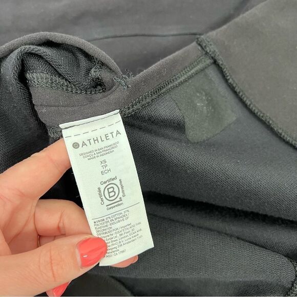 Athleta retroterry v neck Sweatshirt Tee - Picture 5 of 5